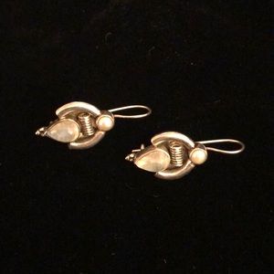 Sterling Silver Earrings with Moonstone & Pearl